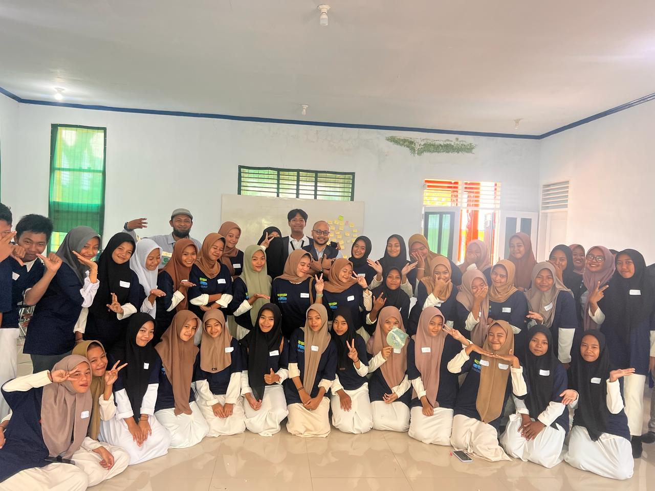 和华宝一起，走进青年赋能营（HYEC）